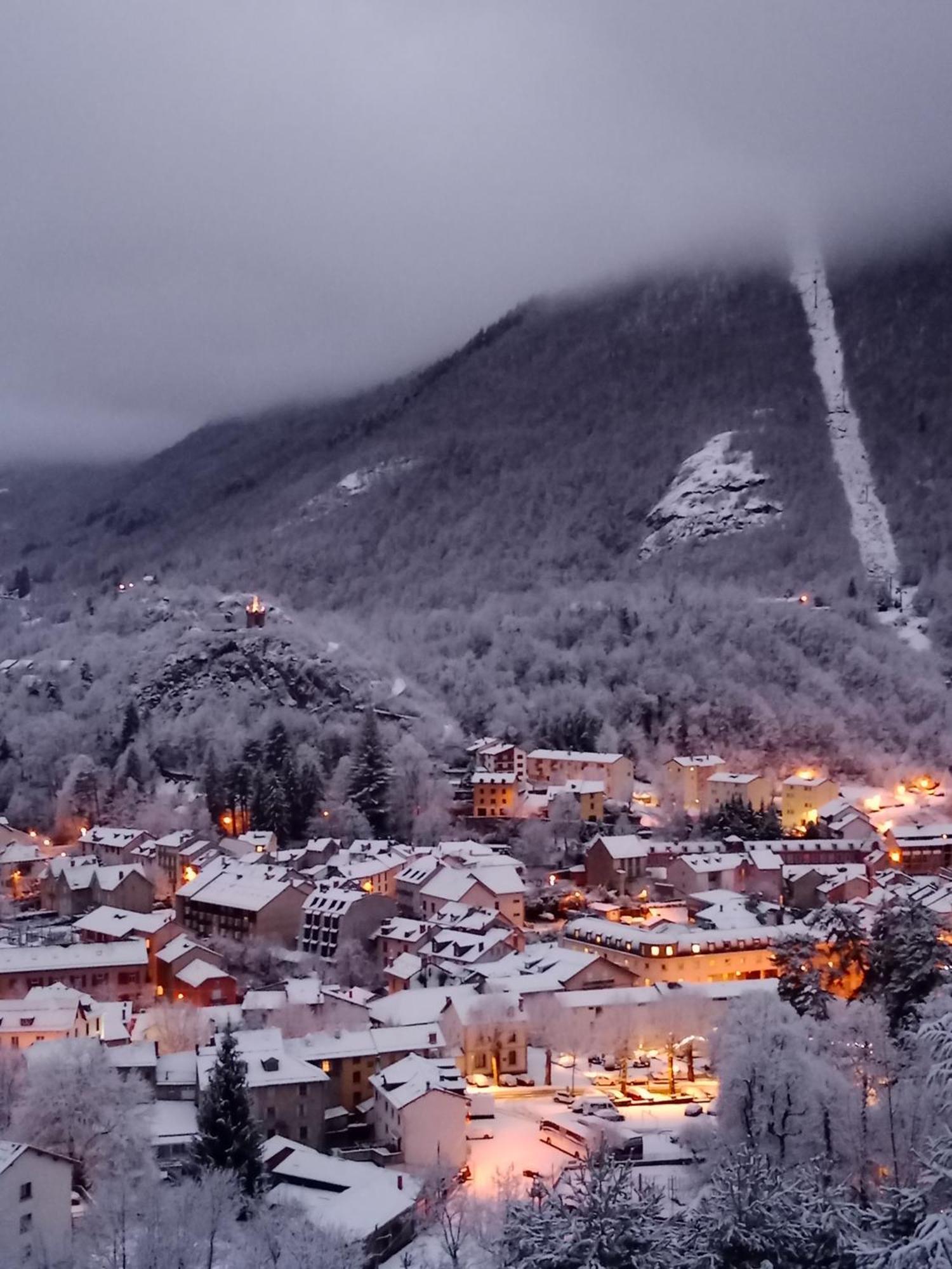 Les Gites Axeens Ax-les-Thermes Bagian luar foto